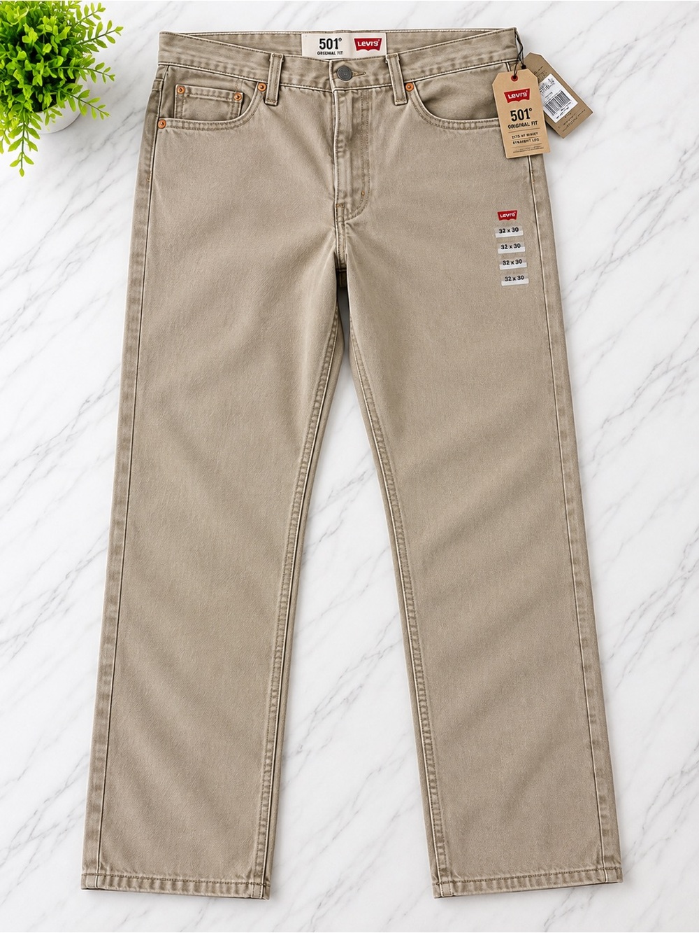 Levi's 501 Straight Leg Men's Jeans in Khaki Beige